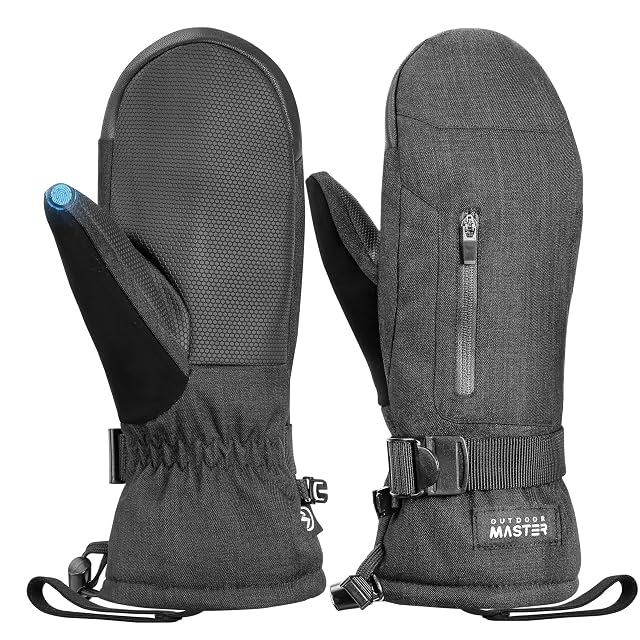 OutdoorMaster ski mittens in black