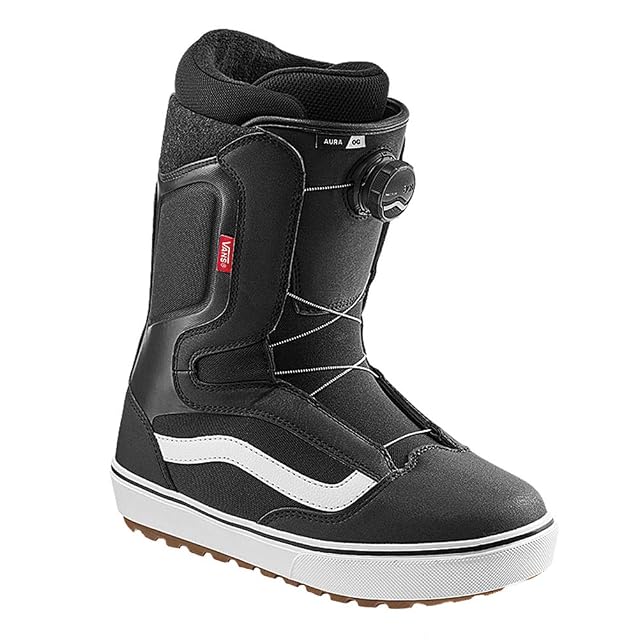 Vans Aura OG snowboard boot in black and white with Boa dial